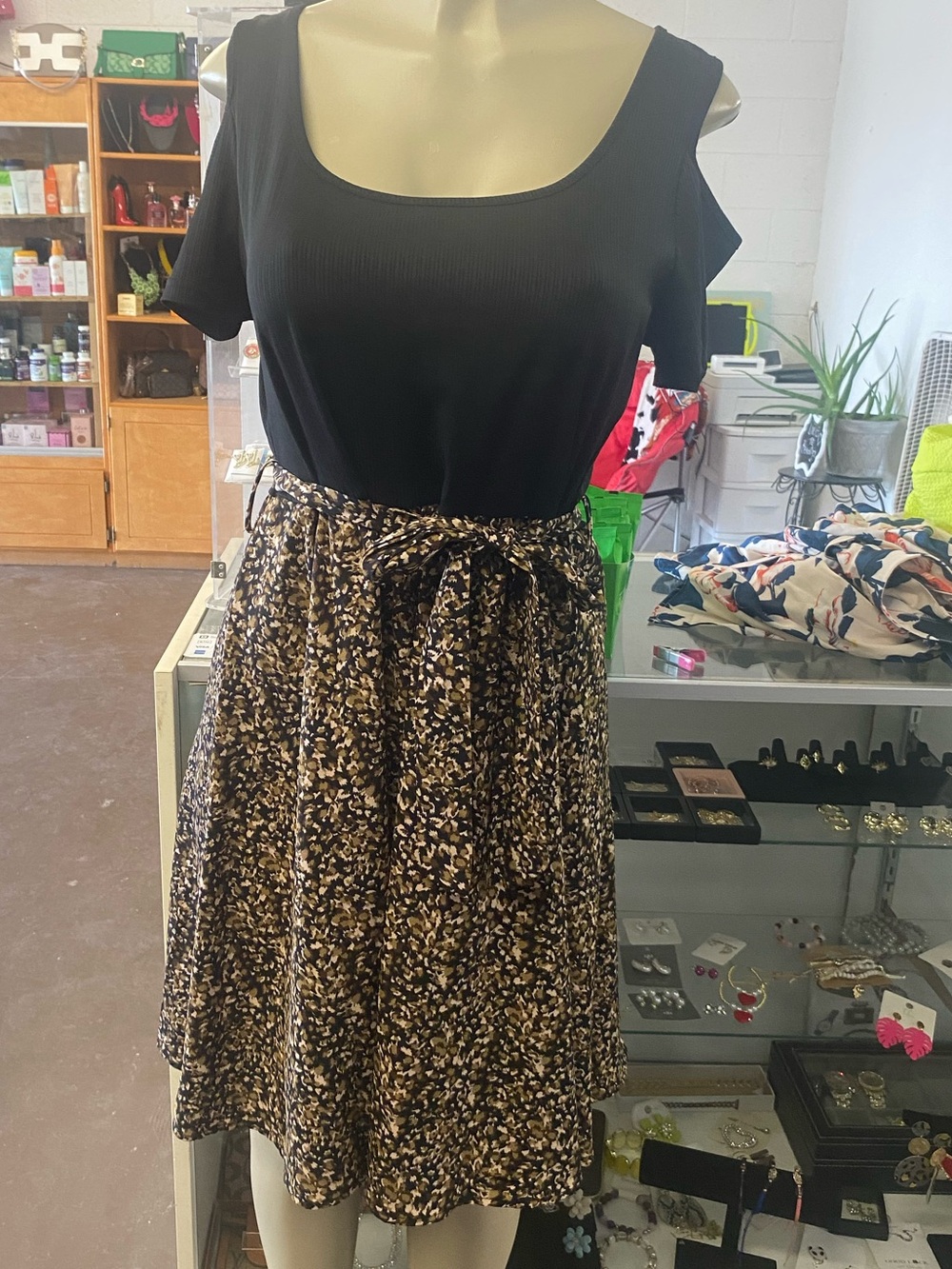 SHEIN Black Top with Brown midi dress